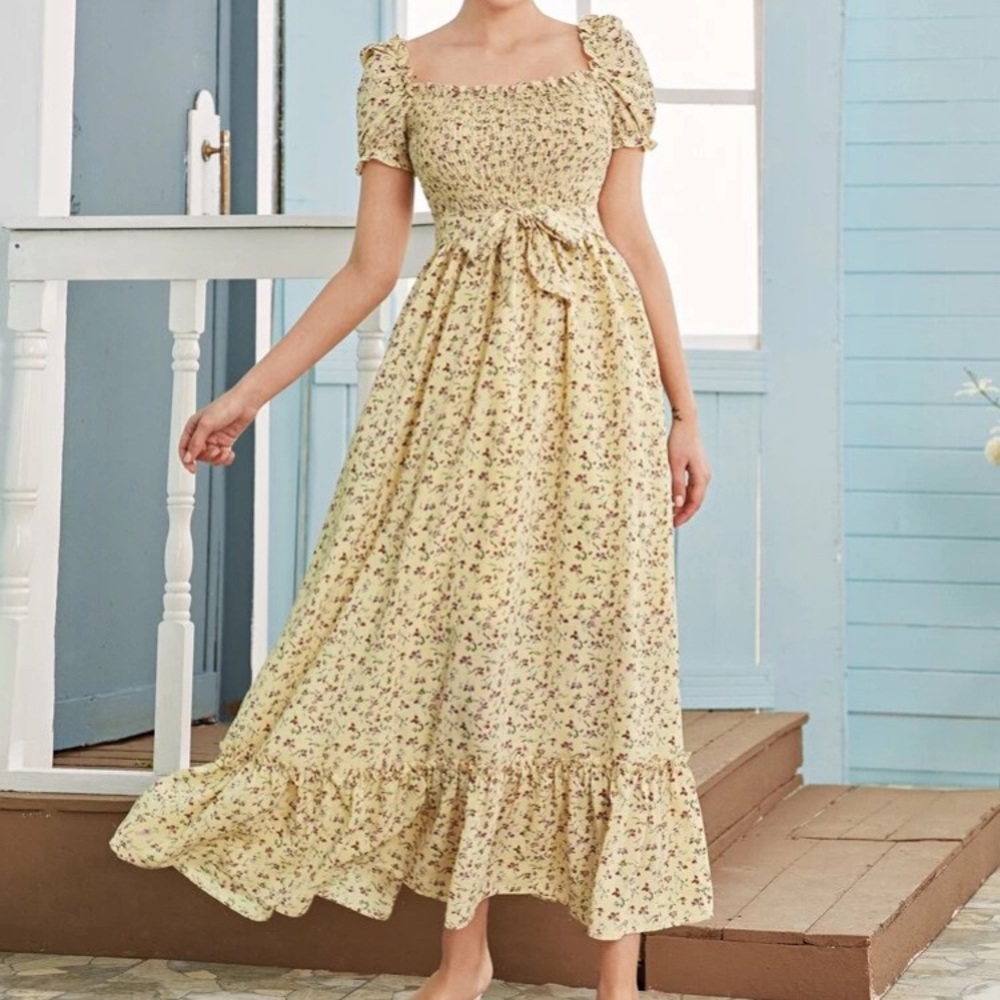 Size medium ditsy dress for sale!